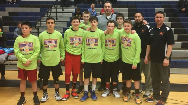 The Mike Jackson Memorial Shootout Boys B champions, “HoopTime 7.” (Photo courtesy Rhoda Yadao)