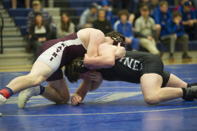 TMHS wrestlers resilient at Region V tourney | Juneau Empire