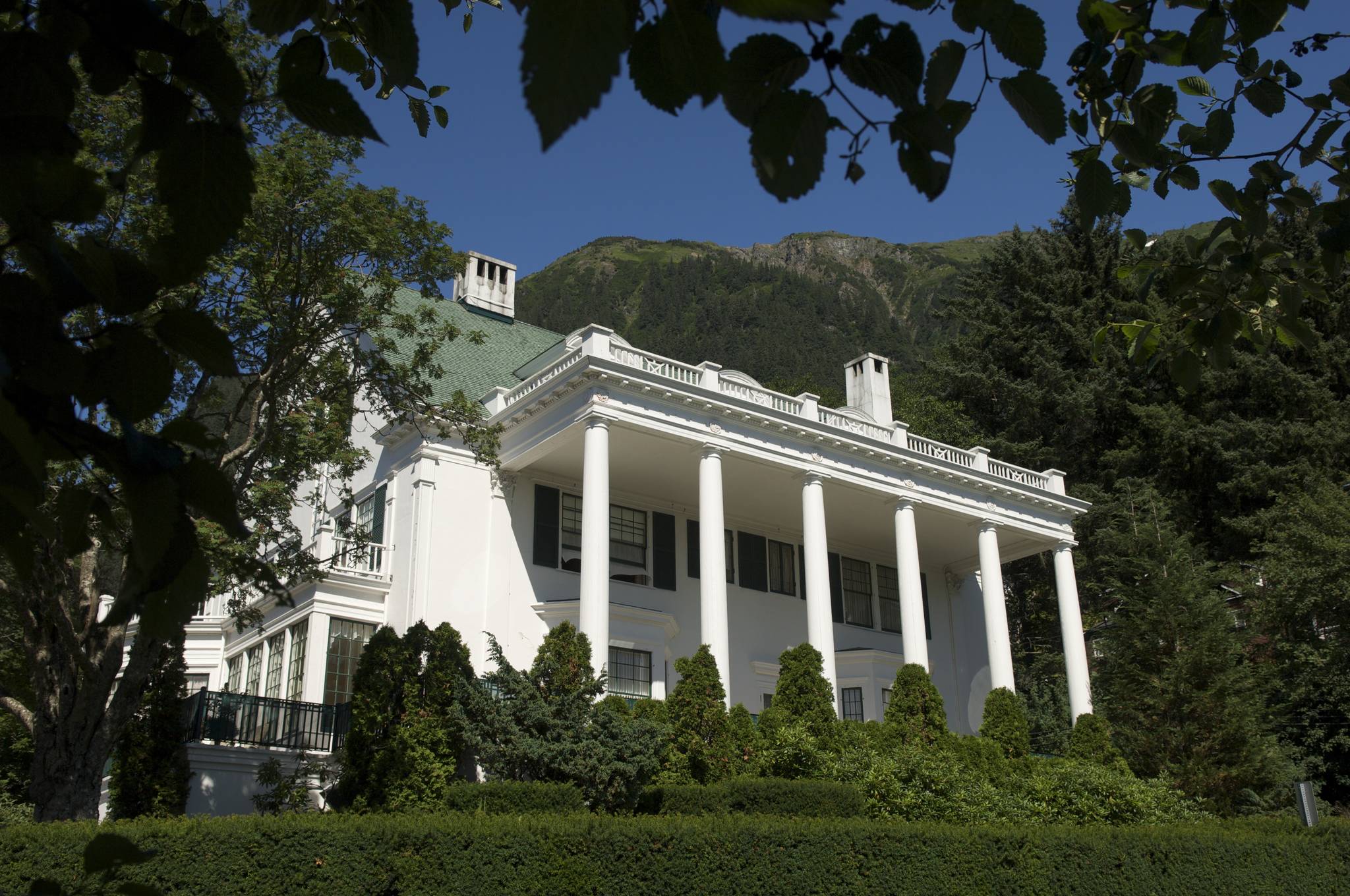 The Governor’s Mansion in downtown Juneau. (Michael Penn | Juneau Empire File)