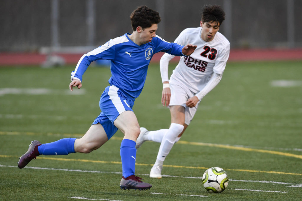 PHOTOS: JDHS, TMHS boys soccer teams face off | Juneau Empire