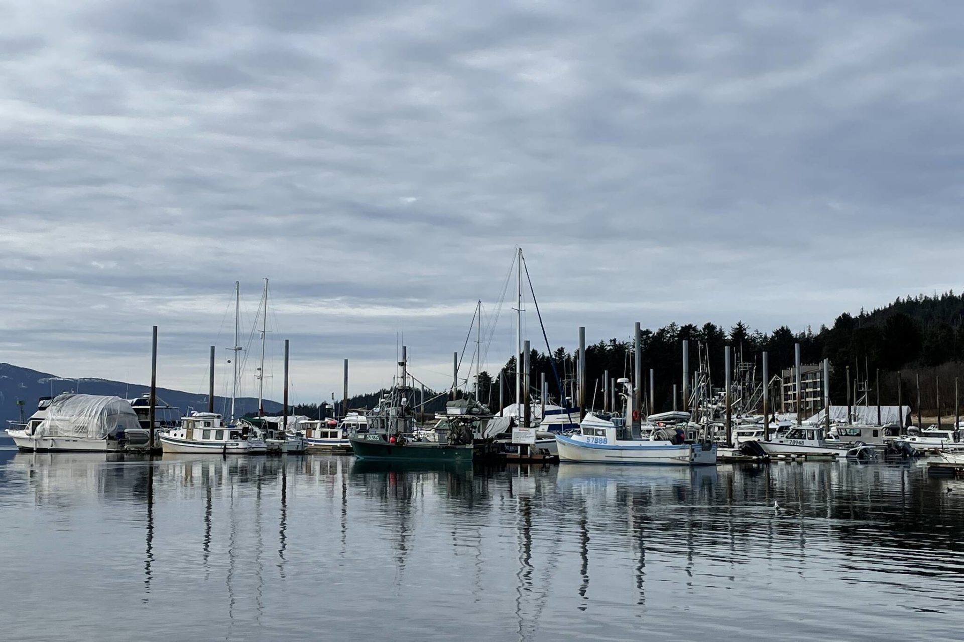 One injured in Auke Bay boat fire | Juneau Empire