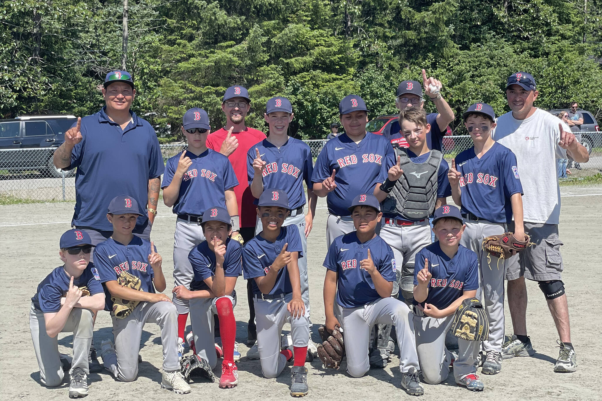 Juneau Pizza Red Sox best Ike's Fuel White Sox for Majors Division title.