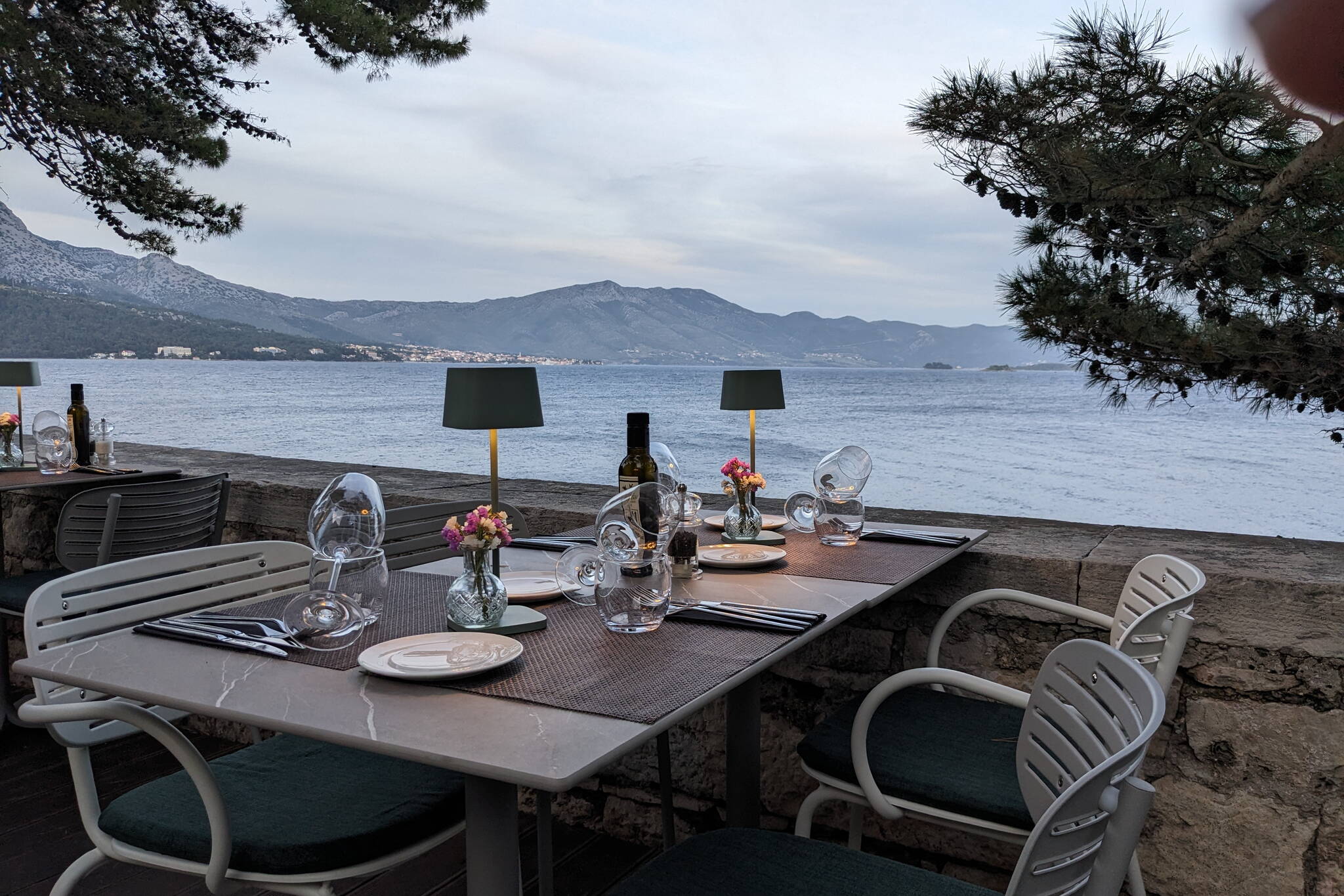 Dining out in Croatia. (Photo by Patty Schied)