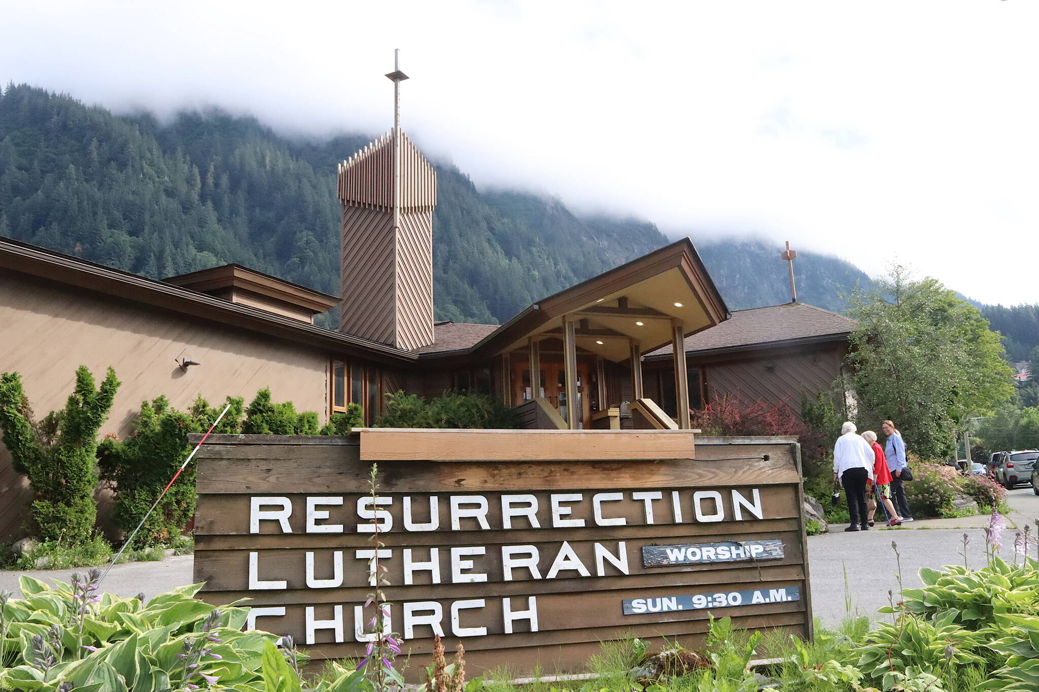 People arrive for a service at Resurrection Lutheran Church on Sunday. (Mark Sabbatini / Juneau Empire)
