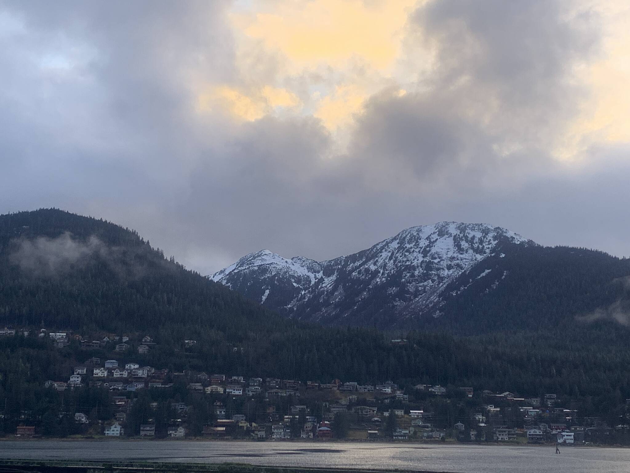 West Juneau homes on Douglas Island late Thursday afternoon. (Mark Sabbatini / Juneau Empire)